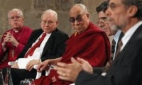 La neurociencia y estudios con lamas tibetanos confirman que la atención vigilante reduce el estrés | zimbio.com